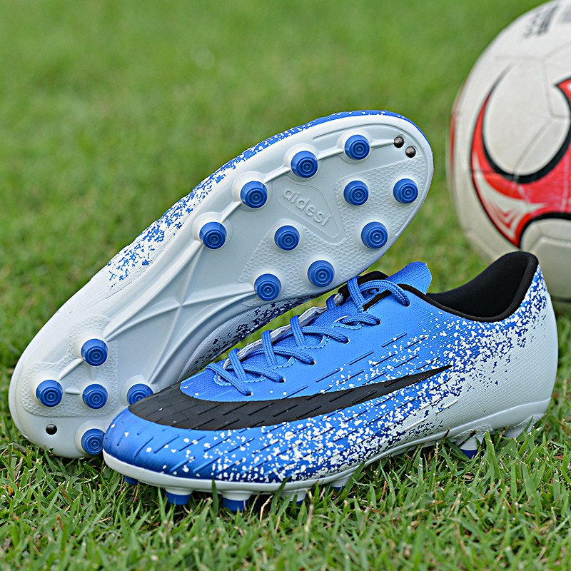 artificial turf soccer shoes