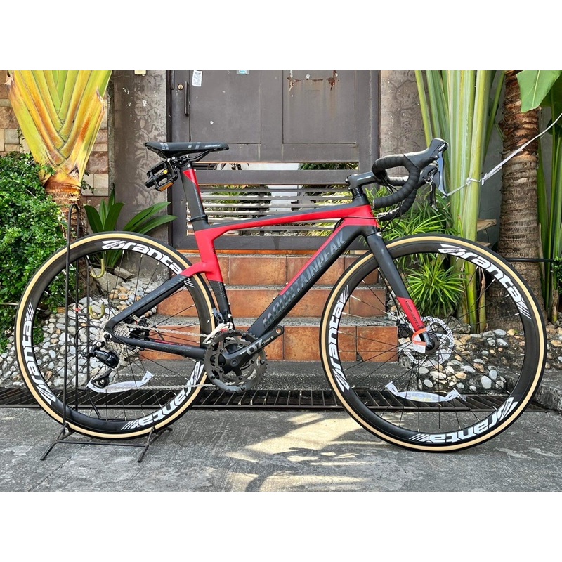 striker road bike