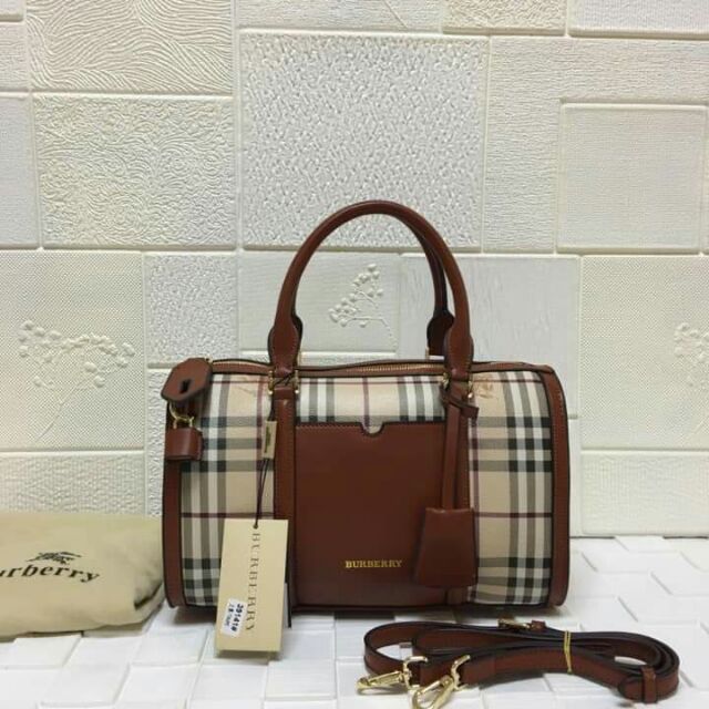 burberry purse price