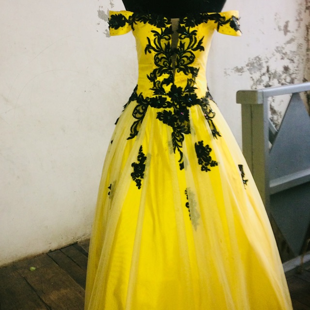 gown for debut black