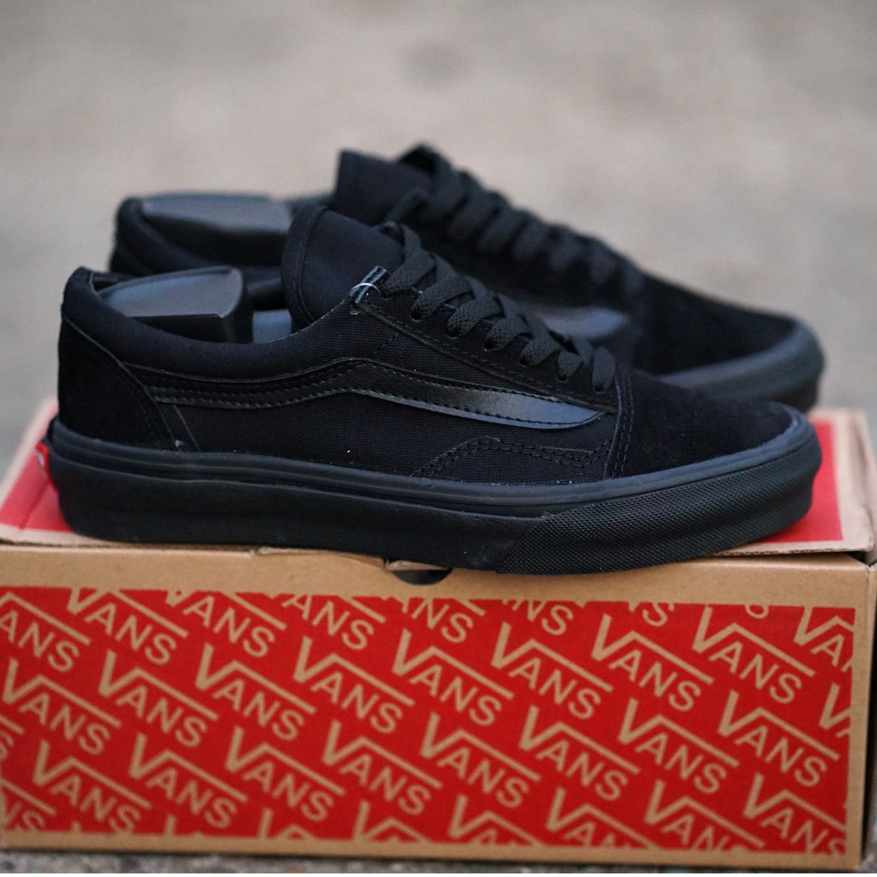 all black van