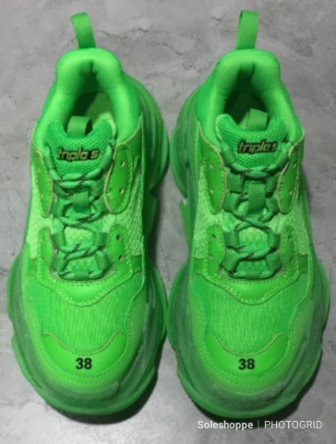 balenciaga triple s neon