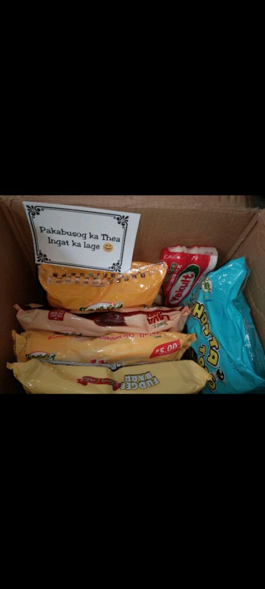 ASSORTED SNACK PACKAGE WORTH 375pesos (WHAT YOU SEE IS WHAT YOU GET!) |  Shopee Philippines