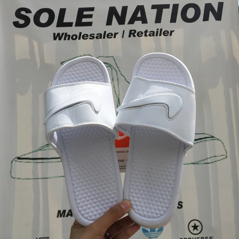 nike sandals swoosh pack
