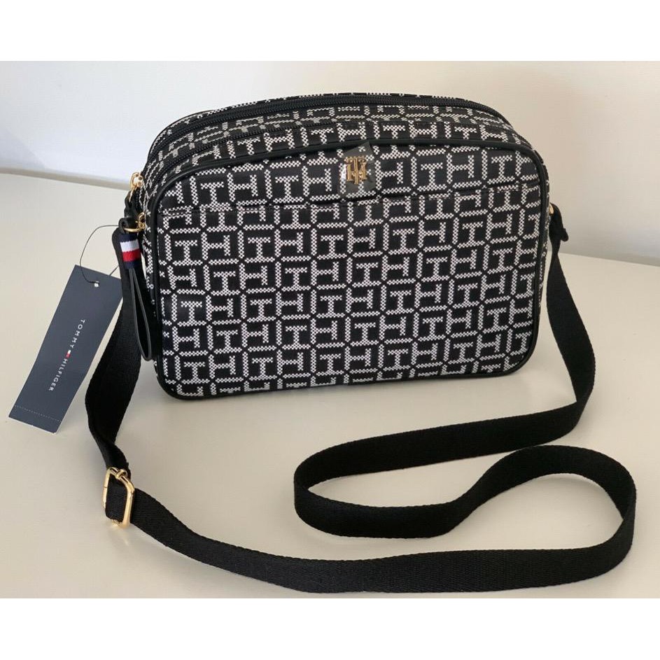 tommy hilfiger black sling bag