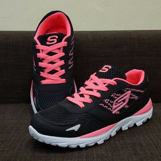 skechers rubber shoes with heels