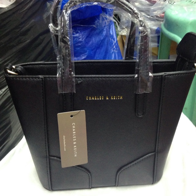 charles and keith bag shopee