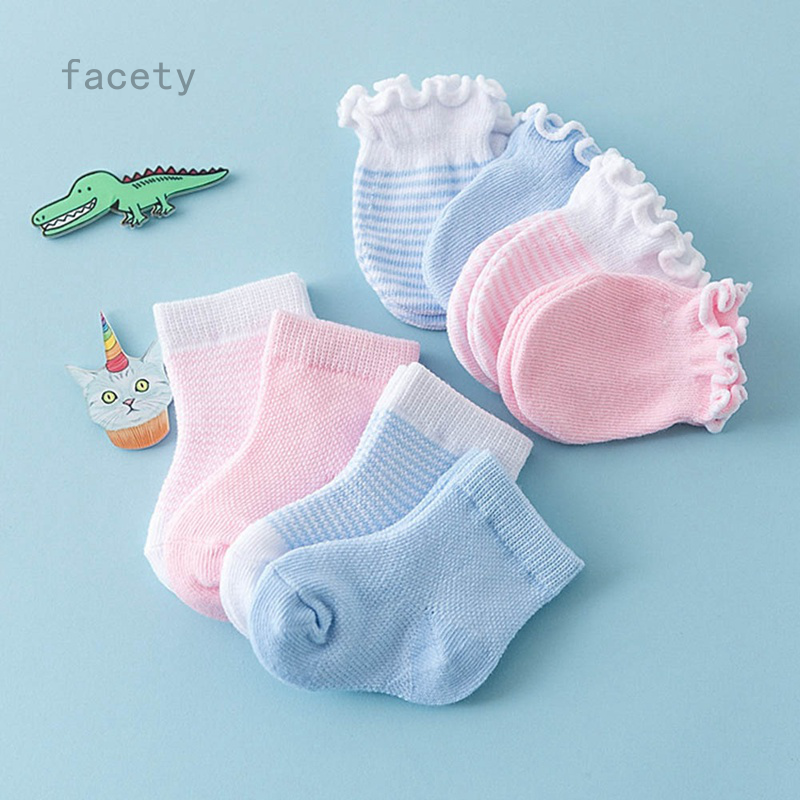 baby gloves and socks