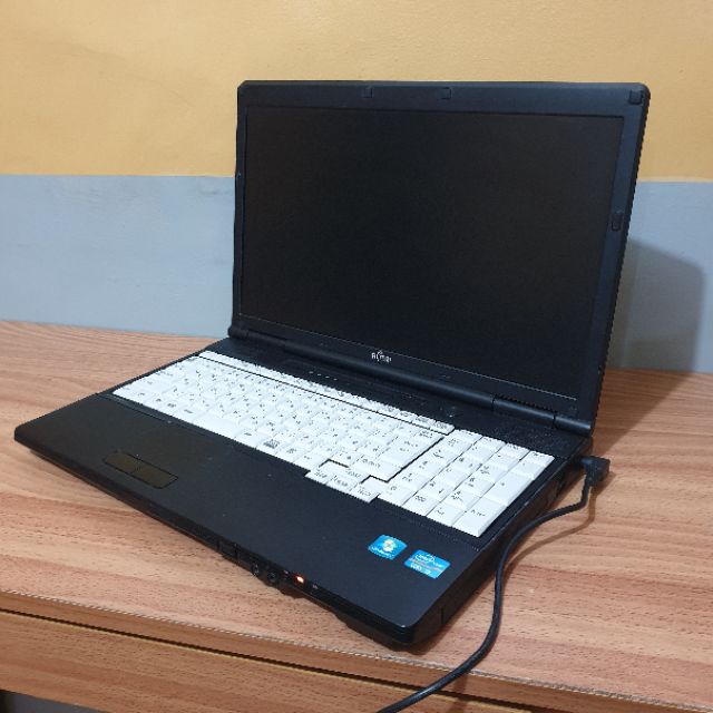 欲しいの FUJITSU lifebook A572 E COREi3 sushitai.com.mx