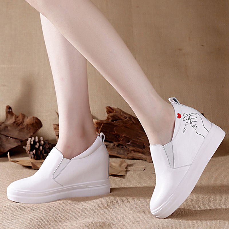 female casual shoes
