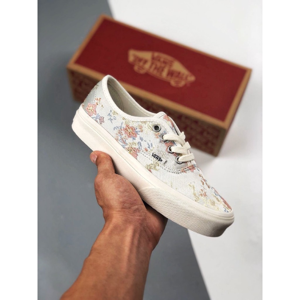 authentic shoe stores