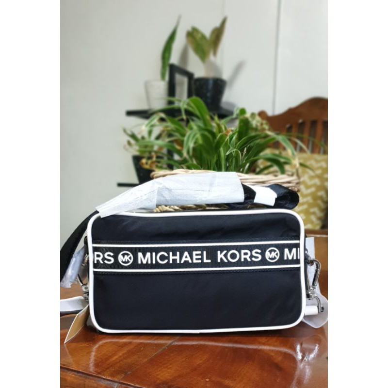 Original Michael Kors Small Kenly 35H9SY9C5C Black Nylon Camera Crossbody  Bag | Shopee Philippines