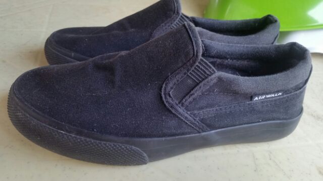 airwalk slip on
