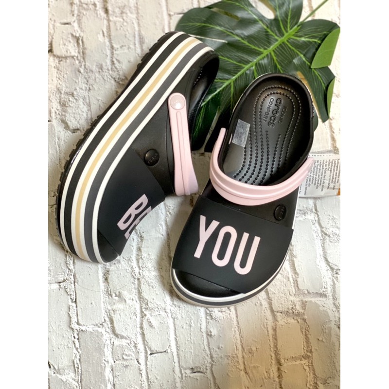 crocs shoe shine