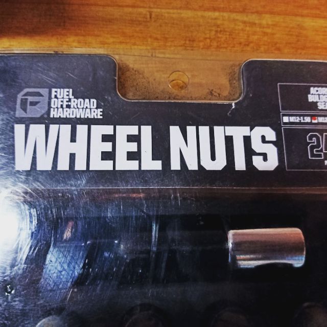 fuel lug nuts