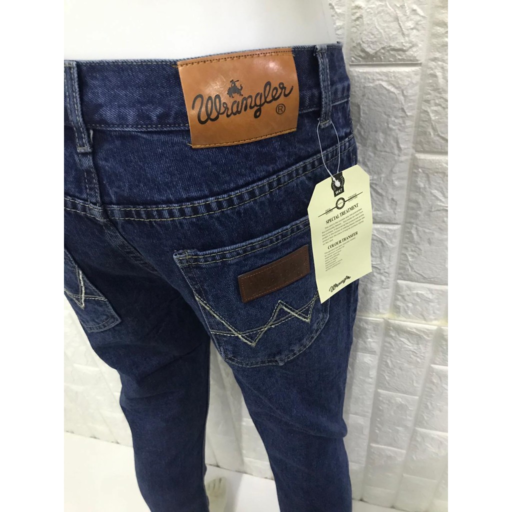 do wrangler jeans stretch