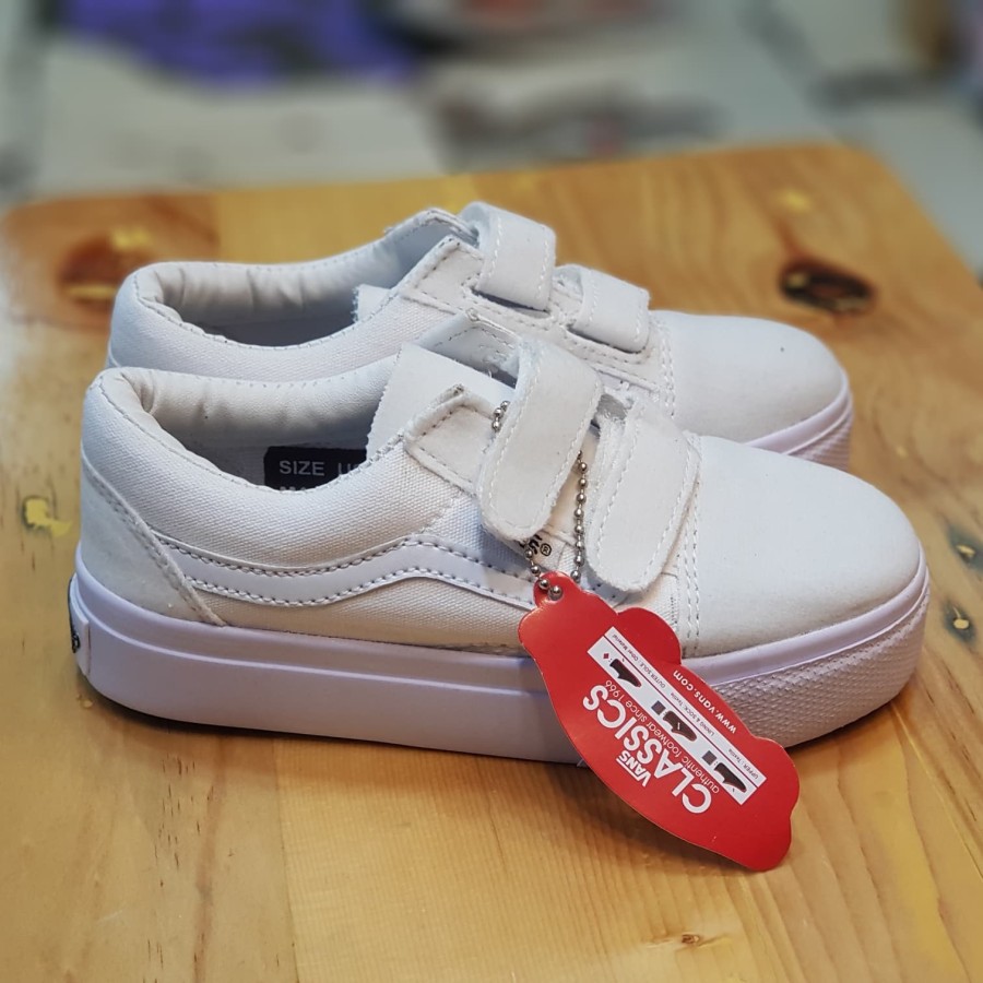 perforere leje mælk Sneakers Shoes kids vans old skool classic all white velcro Strap prepetan  Boys Girls 21-35 | Shopee Philippines