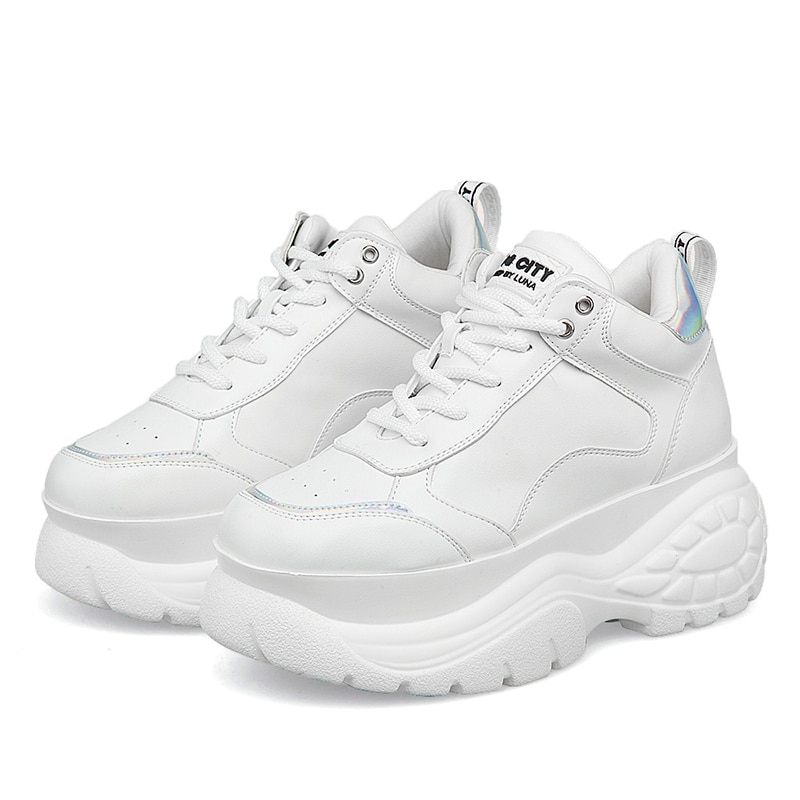 lady sneakers 2020