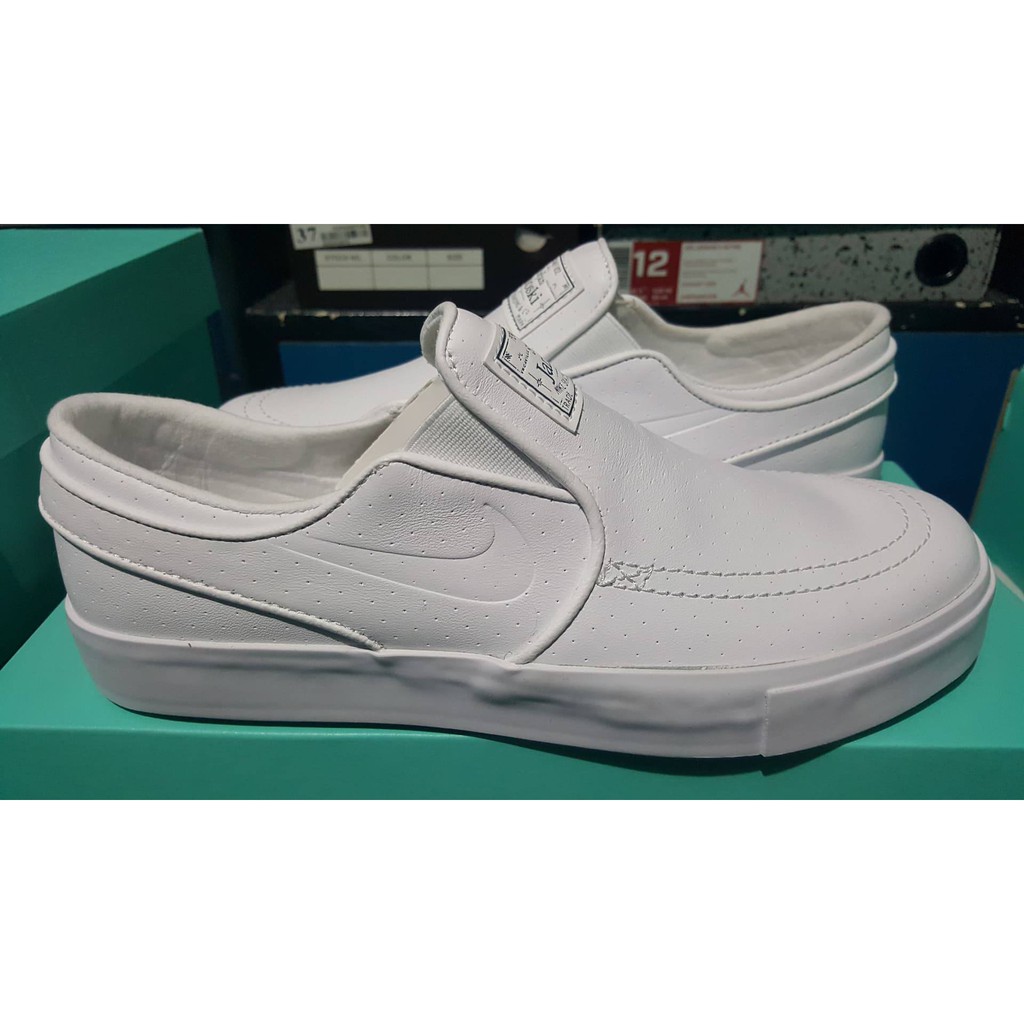 nike janoski all white