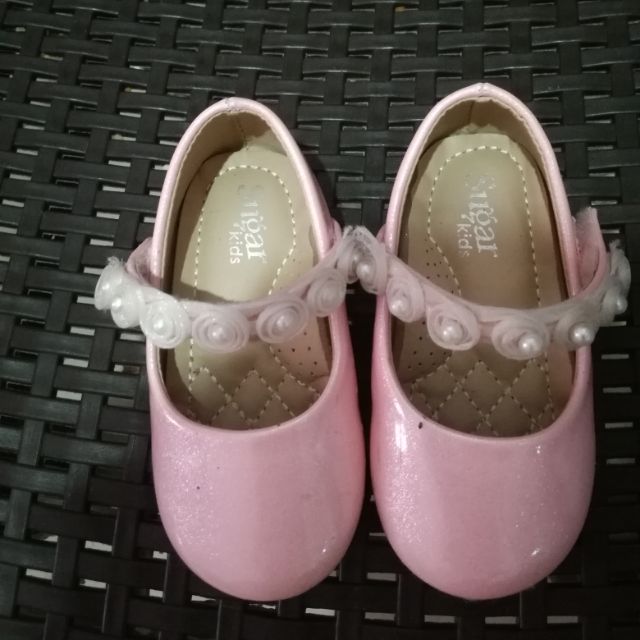 pink brand shoes