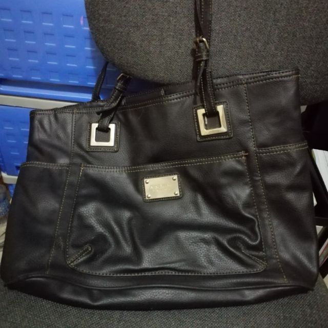 nine west shoulder bag price