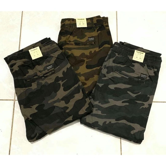 pull and bear camo pants