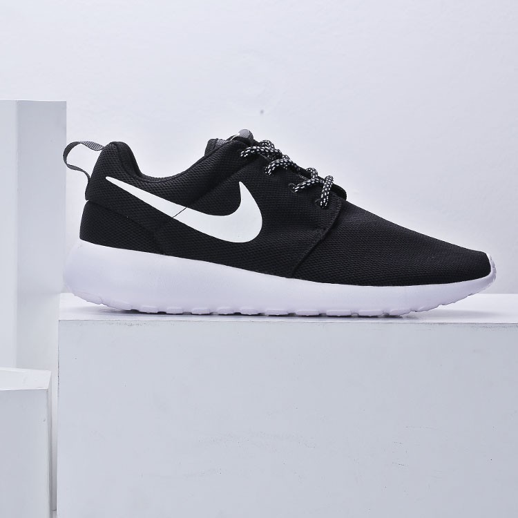 nike roshe run one