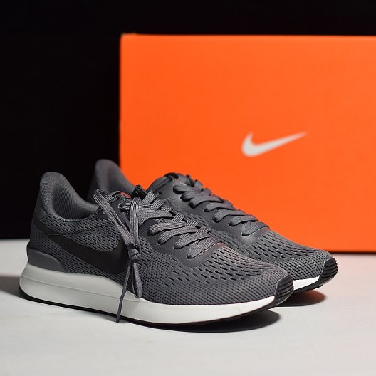 internationalist lt17