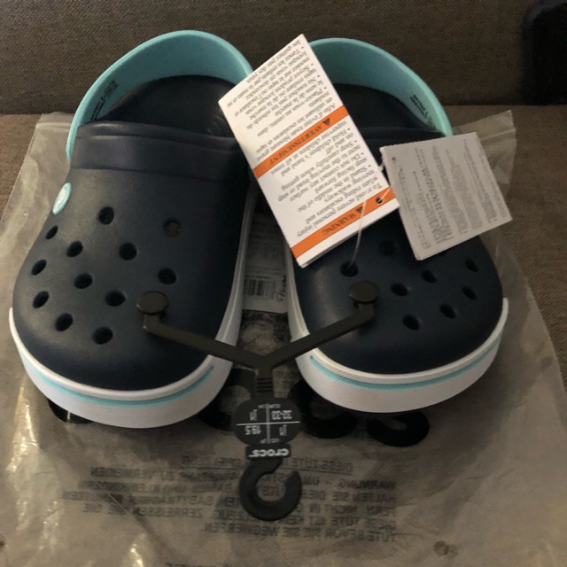 crocs j1