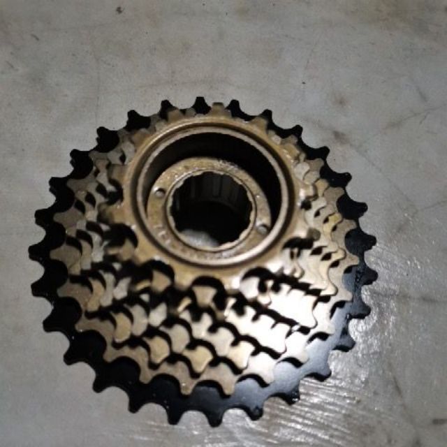 8 speed thread type cogs