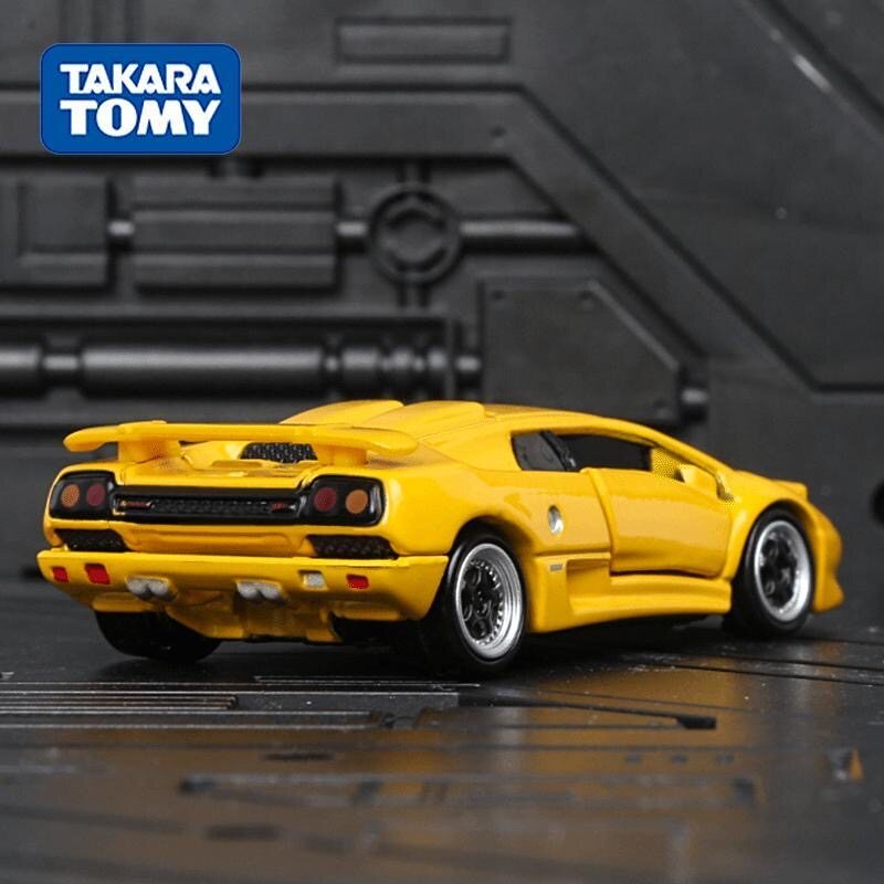 TAKARA TOMY TOMICA PREMIUM DieCast car 1:62 Lamborghini Diablo SV #15 