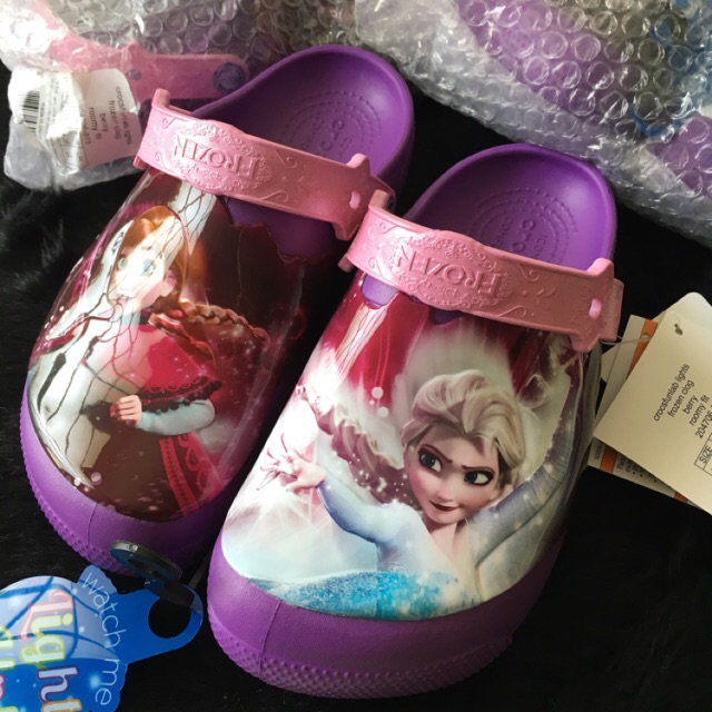 elsa crocs light up