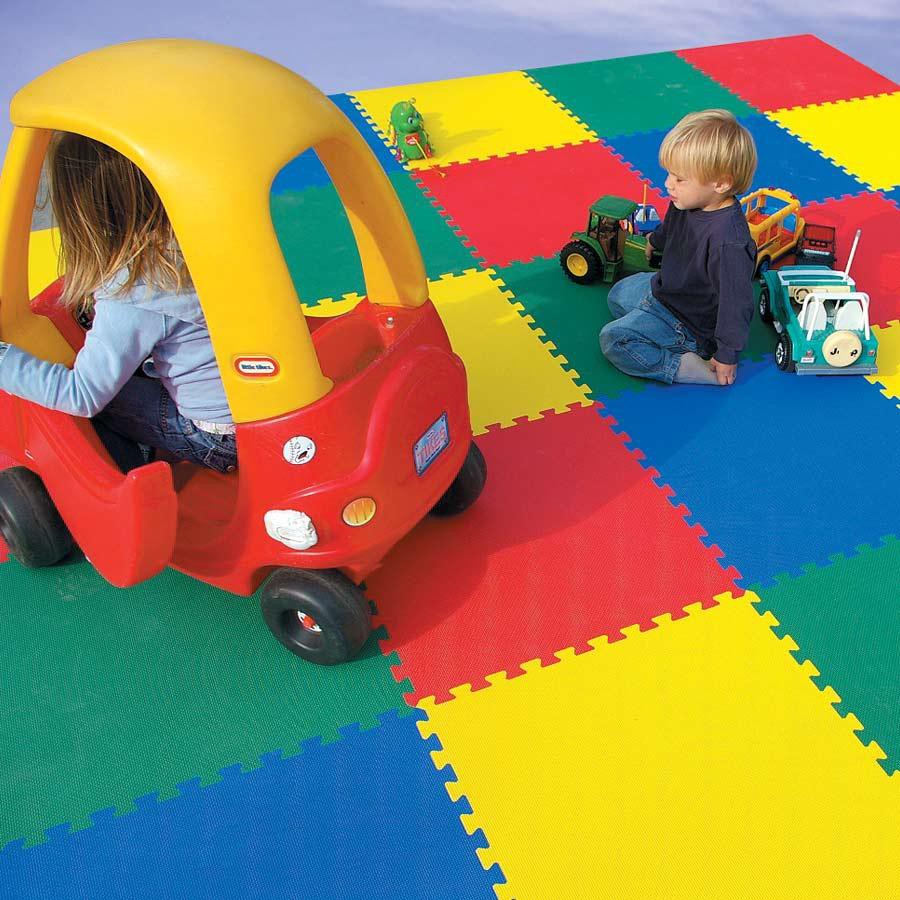 crawling play mat