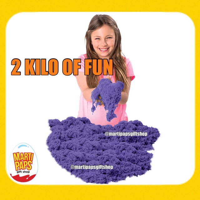 slime and kinetic sand