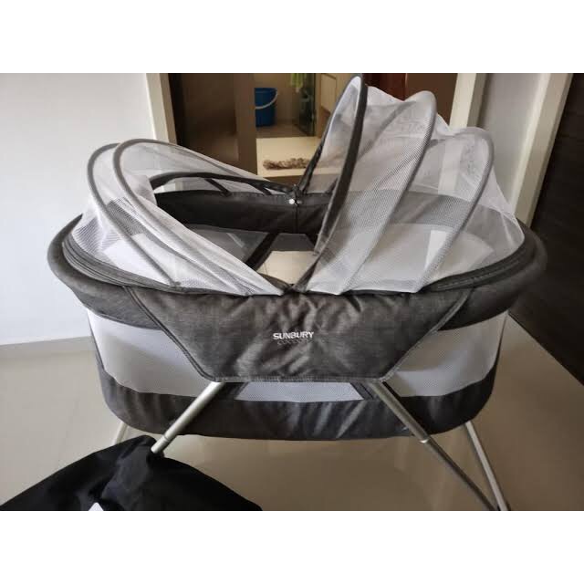 sunbury cocoon bassinet