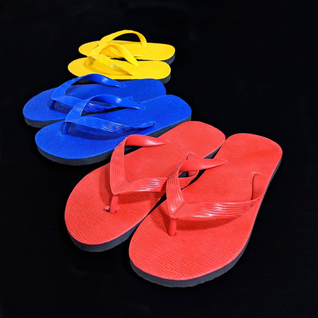 kids plain slippers