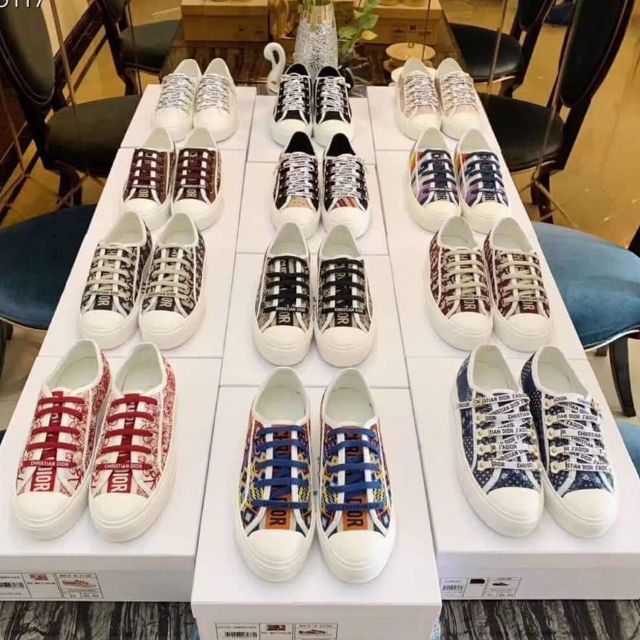 walk n dior sneaker