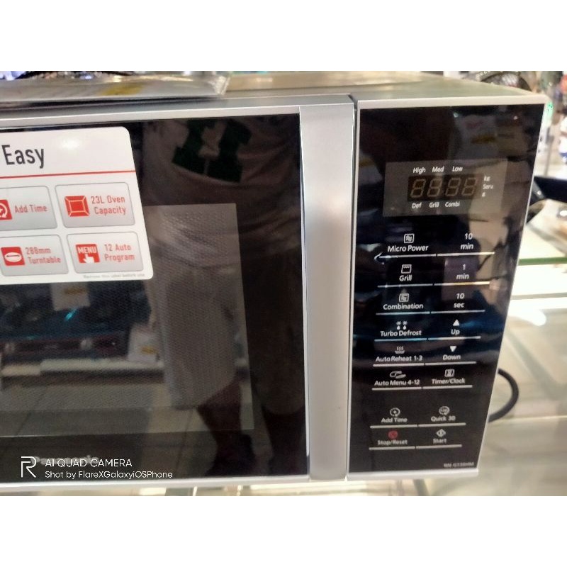 Microwave Oven Panasonic NNST34HM Compact Excellent Turbo Defrost 8