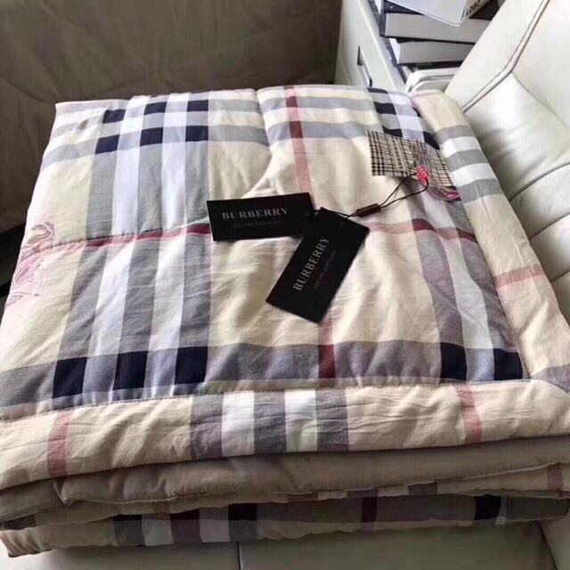 burberry comforter