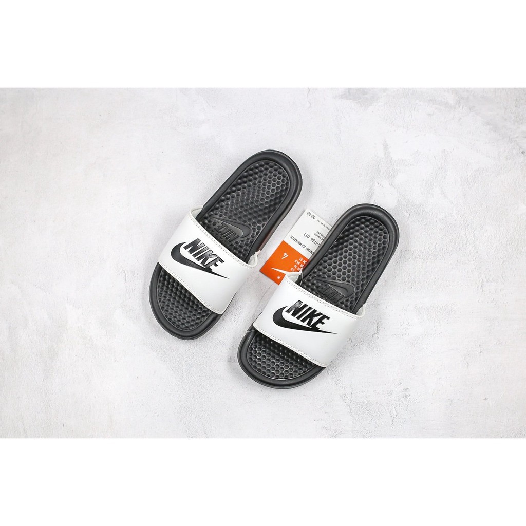 nike slides in store
