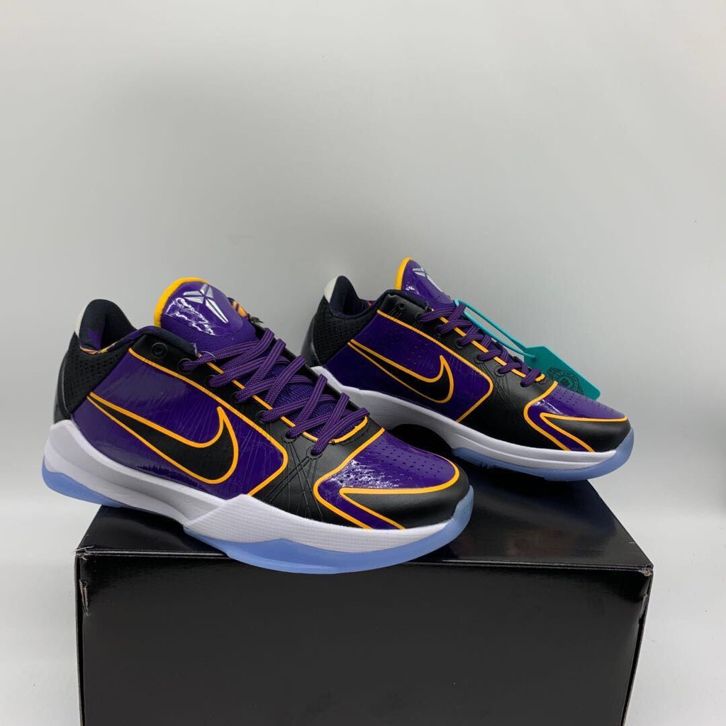 lakers color shoes