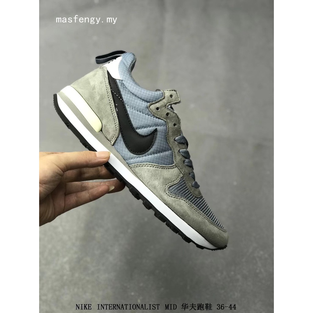 nike internationalist mid women's