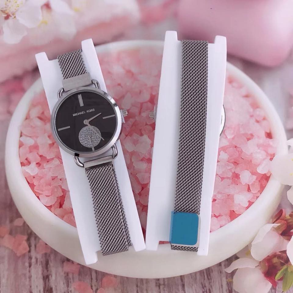 michael kors magnetic watch