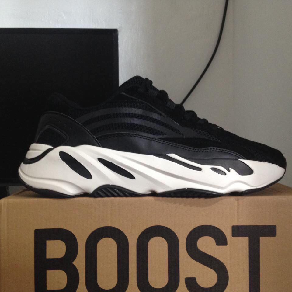 Yeezy Boost 700 Magnet I Miss The Old Kanye White Sneaker