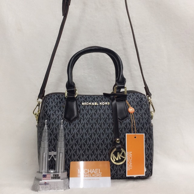 michael kors doctor bag black