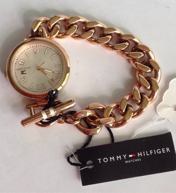 tommy hilfiger chain watches