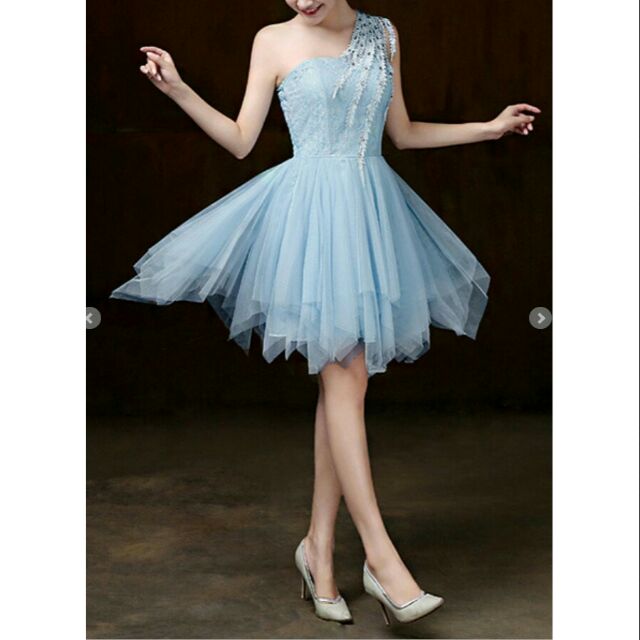 cocktail dress above the knee