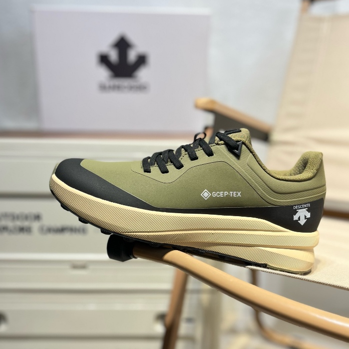 Shop descente shoes for Sale on Shopee Philippines