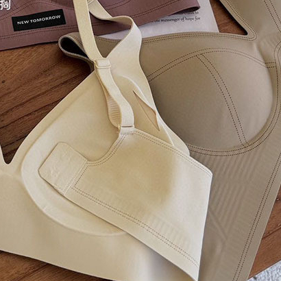 2024 French Liquid Cloudy Soft Lifting Underwear Women Thin Style Gathering Deep V Soft Support Bra Foreign Trade Cross-Border