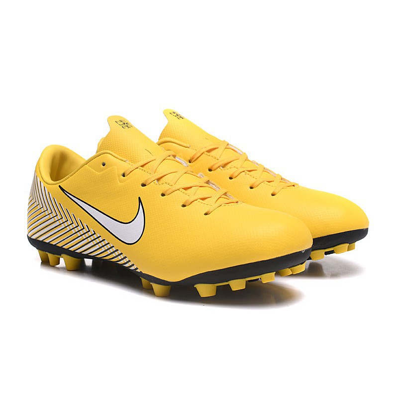 soccer shoes size 12